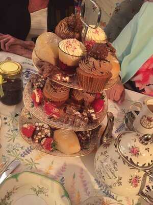 Strawberry Secret- Vintage Tea Room