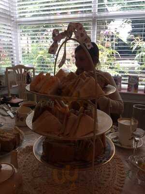 Strawberry Secret- Vintage Tea Room