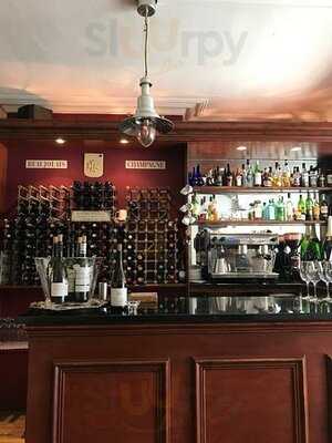 Monkman's Wine Bar & Restaurant