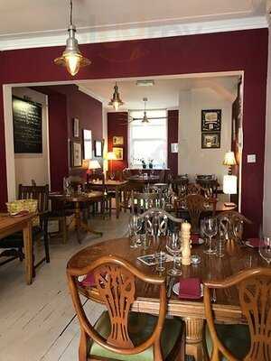 Monkman's Wine Bar & Restaurant