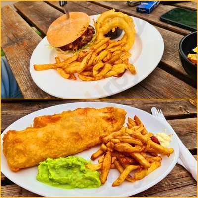 The Red Lion Country Inn