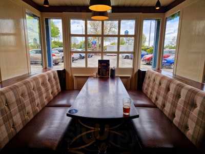 West Bulls Stonehouse Pizza & Carvery