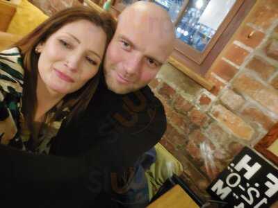 Plonkers Wine And Beer Bar