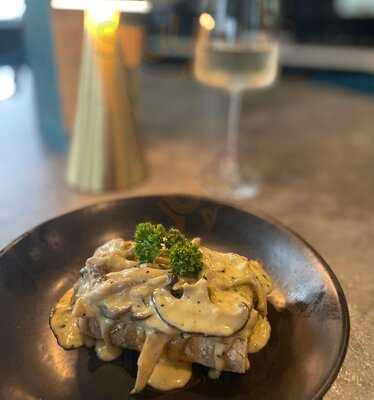 Seventy One Restaurant & Bar