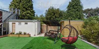 Le Jardin Restuarant