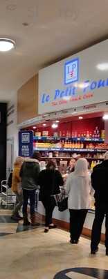Le Petit Four Francais