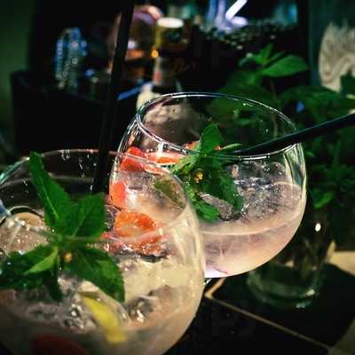 The Mixologist Cocktail & Wine Bar