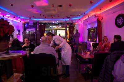 The St James Lounge & Grill