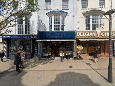 The St James Lounge & Grill