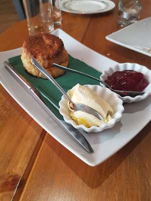 Dickens - Kitchen And Bar