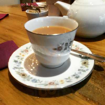 Dickens - Kitchen And Bar