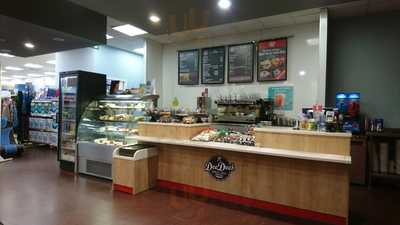 Deedee's Family Cafe