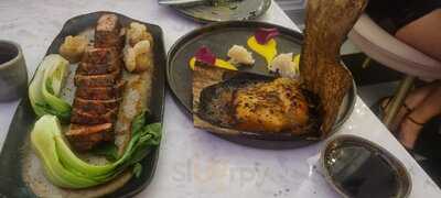 Dash Restaurant & Bar