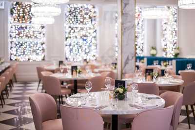 Dash Restaurant & Bar