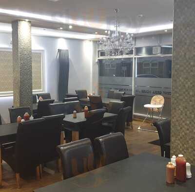 Crescent Grill House