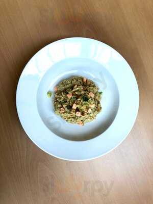 The Gnarly Bone Cafe