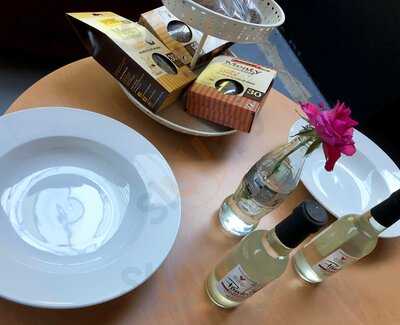 The Gnarly Bone Cafe