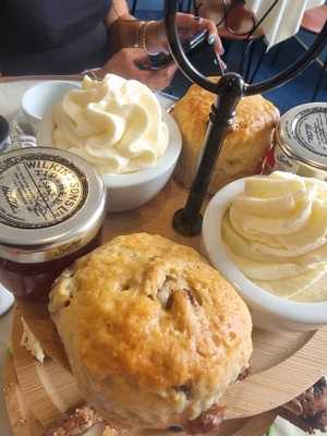 Cross View Tea Rooms And Restaurant