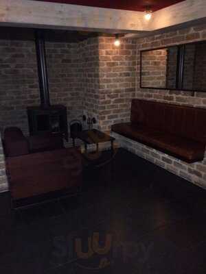 Everyman Bistro And Street Cafe