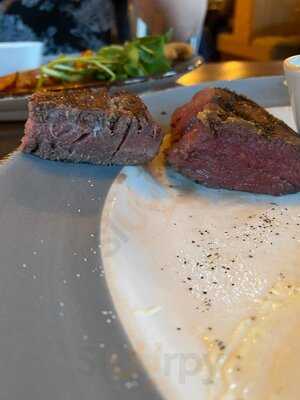 High Park - Greene King Pub & Grill - Photo 8