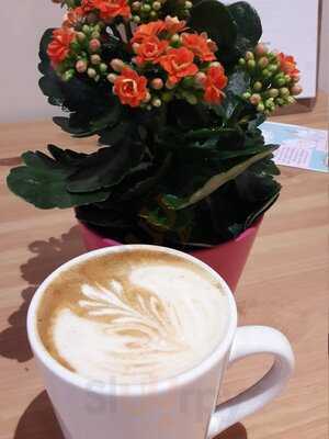 Wigwam Coffee Shop - Photo 8