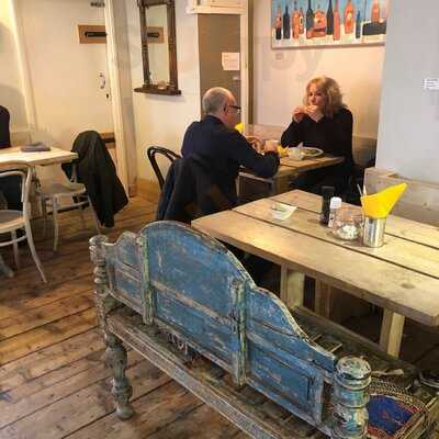 Artisan Caffe & Deli