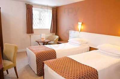 Norfolk Arms Hotel Restaurant