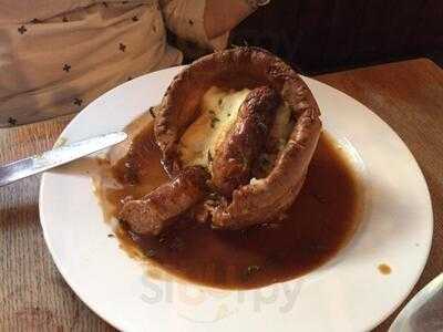 The Reindeer Pub & Kitchen