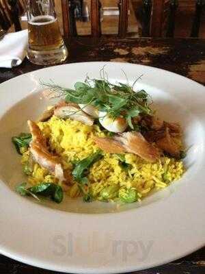 The Reindeer Pub & Kitchen