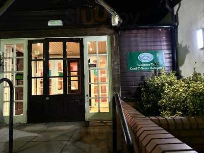 Harvester Coed-y-goras