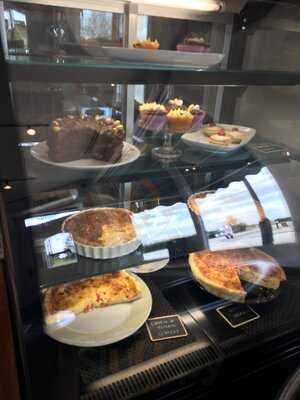 Sarah-jane’s Tearooms And Coffee Lounge