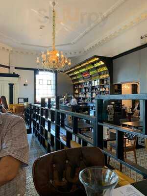 Space Coffee Restaurant And Bar