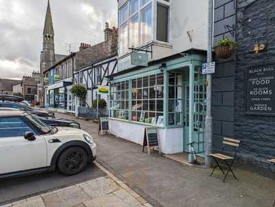 Chofh's Tea Room And Takeaway