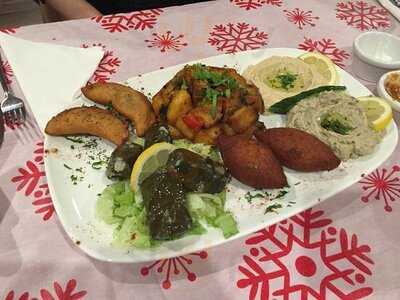 Omar's Grill House Restaurant & Bar