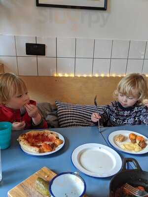 Grumpy's Bar & Wood Fired Pizza