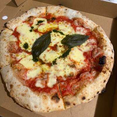 Grumpy's Bar & Wood Fired Pizza