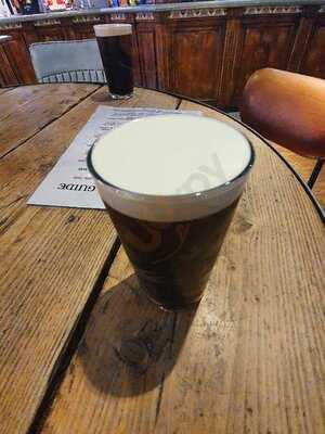 The Actress & Bishop