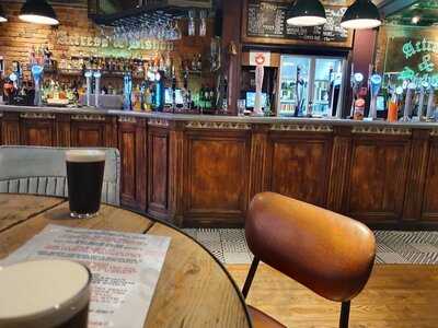 The Actress & Bishop