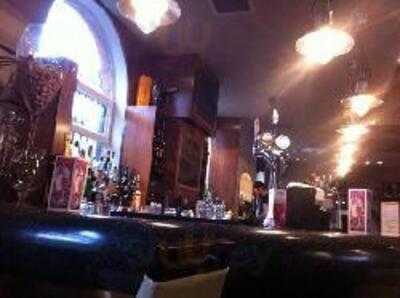 Stirlings Bar Lounge & Eatery