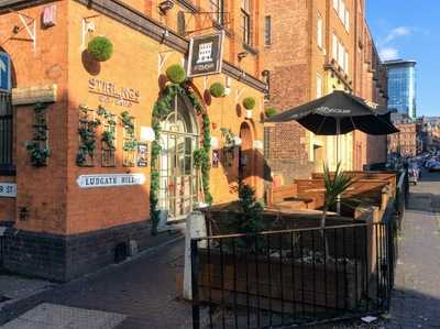 Stirlings Bar Lounge & Eatery