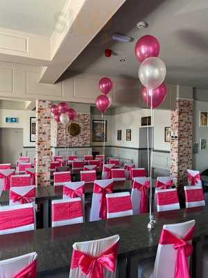 The Boundary Pub & Restaurant