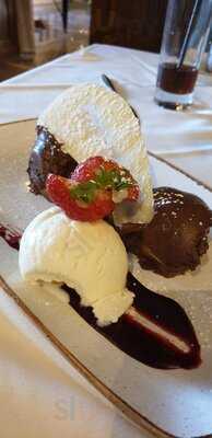 Manor Restaurant At Belstead Brook Hotel