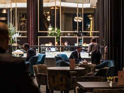 The Bar & Lounge At The Midland