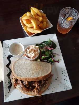 Cs Central Station Bar & Grill