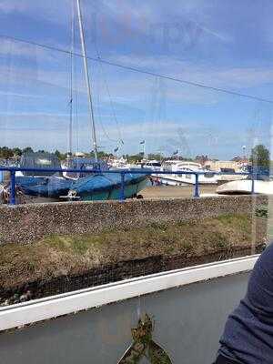 Quayside Bar And Restaurant Oulton Broad