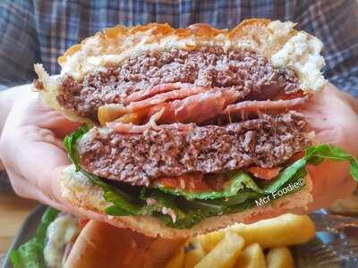 Exchange Food & Drink Lounge