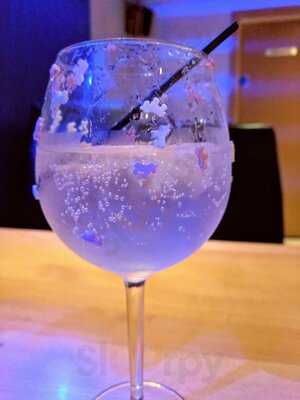 Alleyc'zam Cafe & Bar