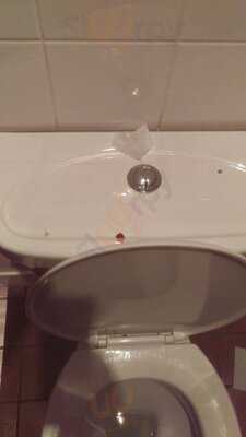 The Farmers Arms Inn