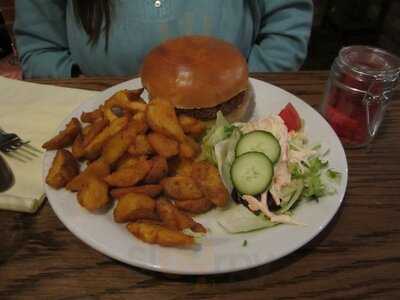 The Farmers Arms Inn