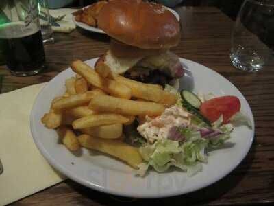 The Farmers Arms Inn